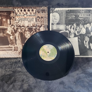 J* Vintage 1974 Alice Coopers Greatest Hits By Alice Cooper LP vinyl record Warner Bros
