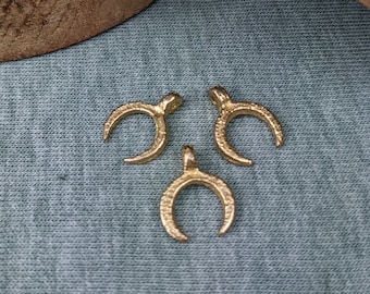 Brass pendant moon #35 for making macrame jewelry / 13 mm X 16 mm / macrame accessories / brass jewelry