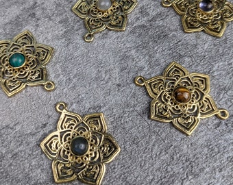 Estrella de encanto de latón con piedras semipreciosas #14 para joyería haciendo joyas de macramé / 22 mm X 30 mm / accesorios de macramé / joyas de latón