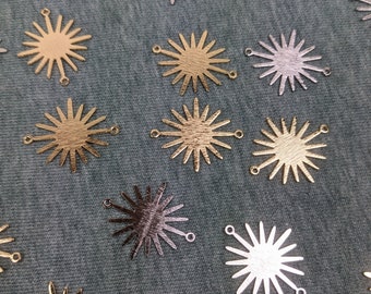 Sol colgante de latón moteado para joyería que hace joyas de macramé / 26 mm X 22 mm / accesorios de macramé / joyas de latón
