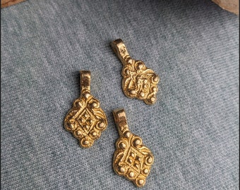Pingente de latão diamante #24 para fazer joias macramê / 12 mm x 24 mm / acessórios para macramê / joias de latão