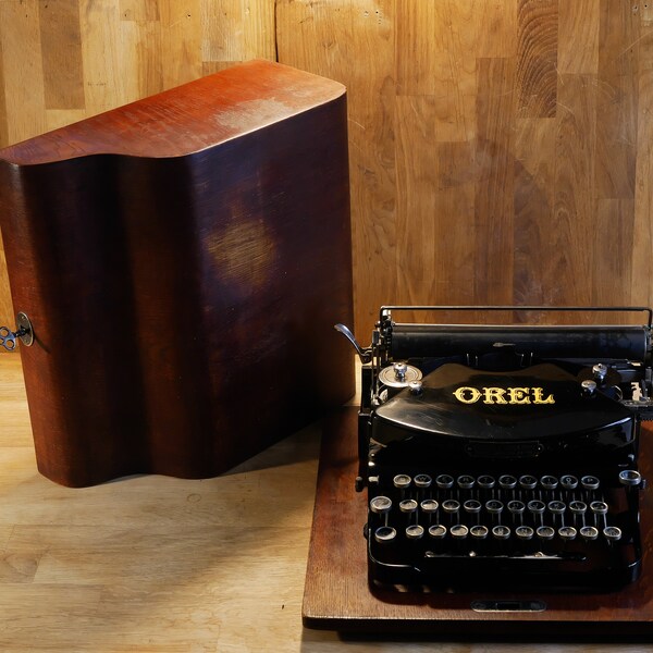 Beautiful typewriter ADLER OREL| Working antique typewriter with beautiful wooden case| Antique typewriter for collectors