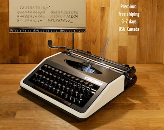A Cursive Typewriter! Privileg 260 S with a unique cursive font QWERTZ Typewriter Working 70s with case Made in Western Germany