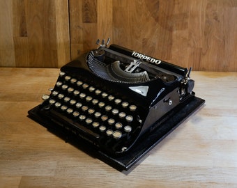 Torpedo-Schreibmaschine Modell 12 aus den 1920er Jahren. Schreibmaschine in gutem, funktionsfähigem Zustand