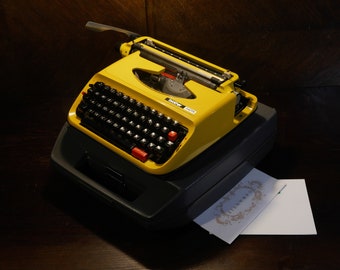 Schreibmaschine Brother 440TR Vintage Schreibmaschine Portable Typewriter Made in Japan Classic Typewriter Ungewöhnliches Geschenk für Studenten Gelbe Schreibmaschine