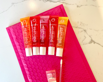 Fruit burst lip oil