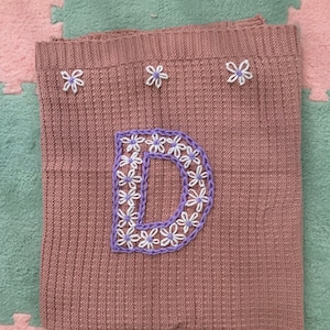Manta de bebé tejida bordada a mano personalizada personalizada