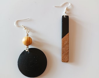 Asymmetrical earrings