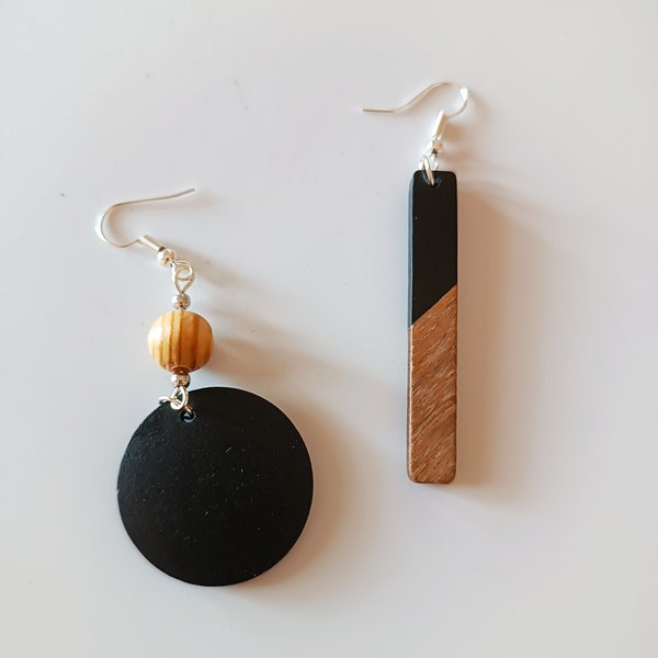 Asymmetrical earrings