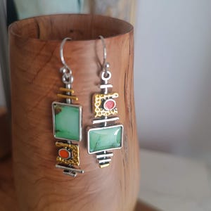 Orecchini asimmetrici