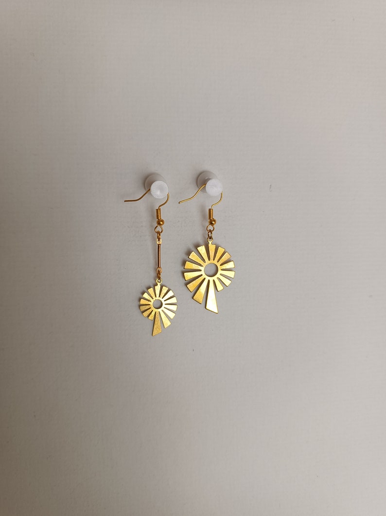 Asymmetrical earrings image 1