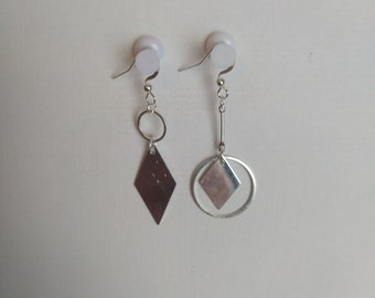 Boucles d'oreilles asymétriques