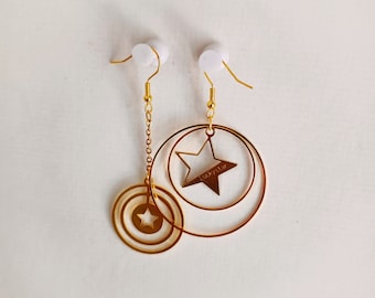 Boucles d'oreilles asymétriques