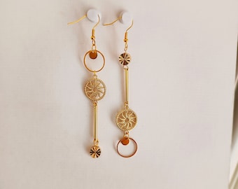 Boucles d'oreilles asymétriques