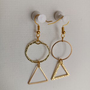 Asymmetrical earrings image 3