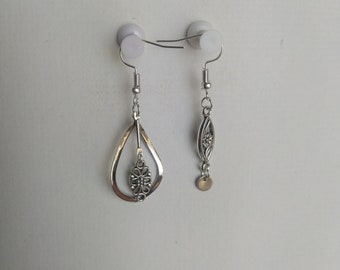 Boucles d'oreilles asymétriques