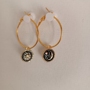 Boucles d'oreilles asymétriques Noir