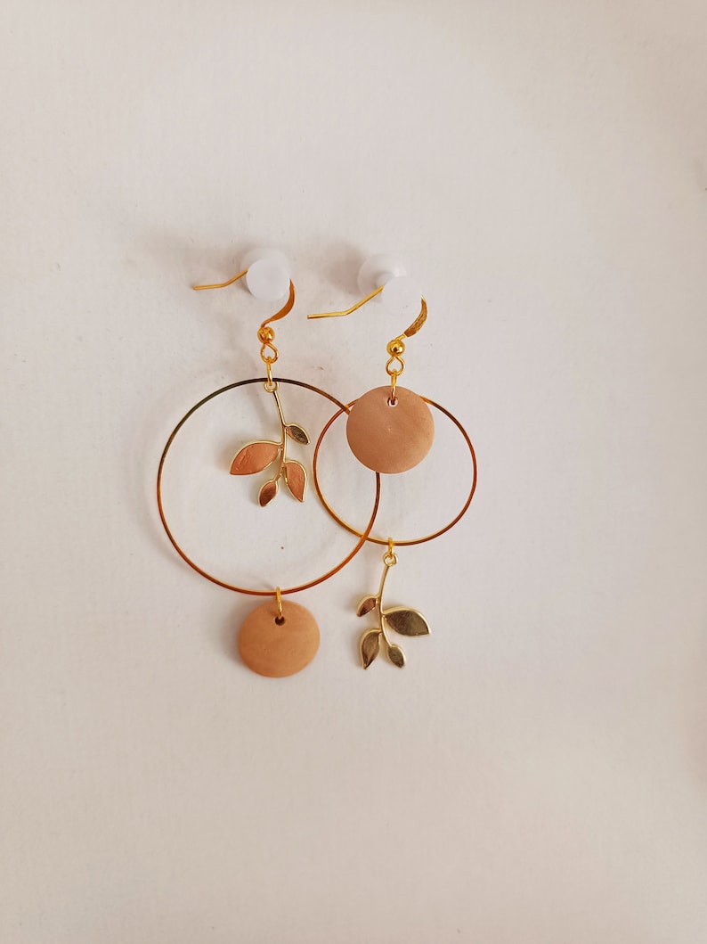 Asymmetrical earrings Naturel