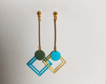 Boucles d'oreilles asymétriques