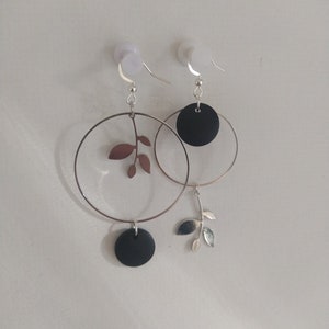 Boucles d'oreilles asymétriques Noir