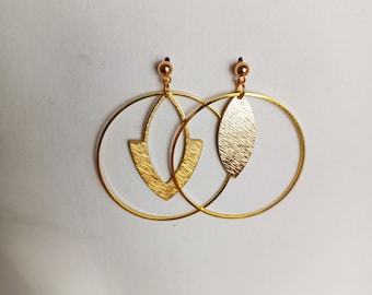 Boucles d'oreilles asymétriques