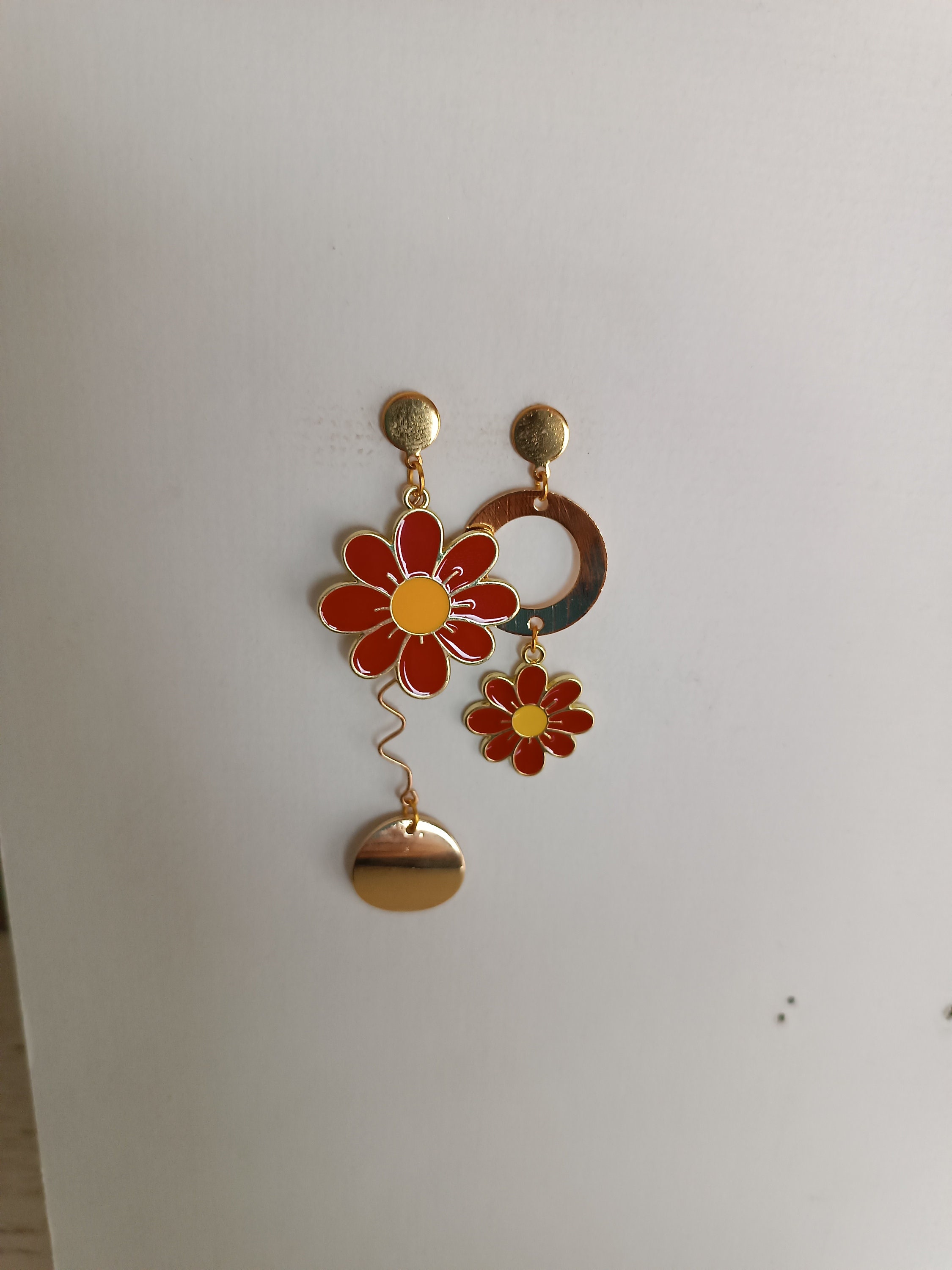 Asymmetrical earrings