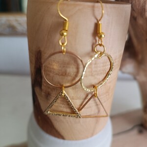 Asymmetrical earrings image 2