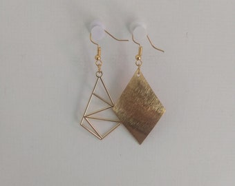 Boucles d'oreilles asymétriques