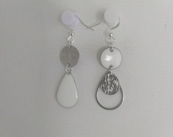 Boucles d'oreilles asymétriques