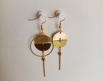 Asymmetrical earrings