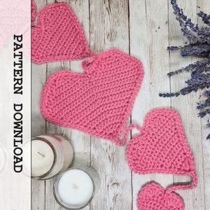 Crochet Pattern: Heart Garland Bunting | Valentine&#39;s Day Decor | Beginner-Friendly PDF | Wedding & Nursery Decoration | Instant Download