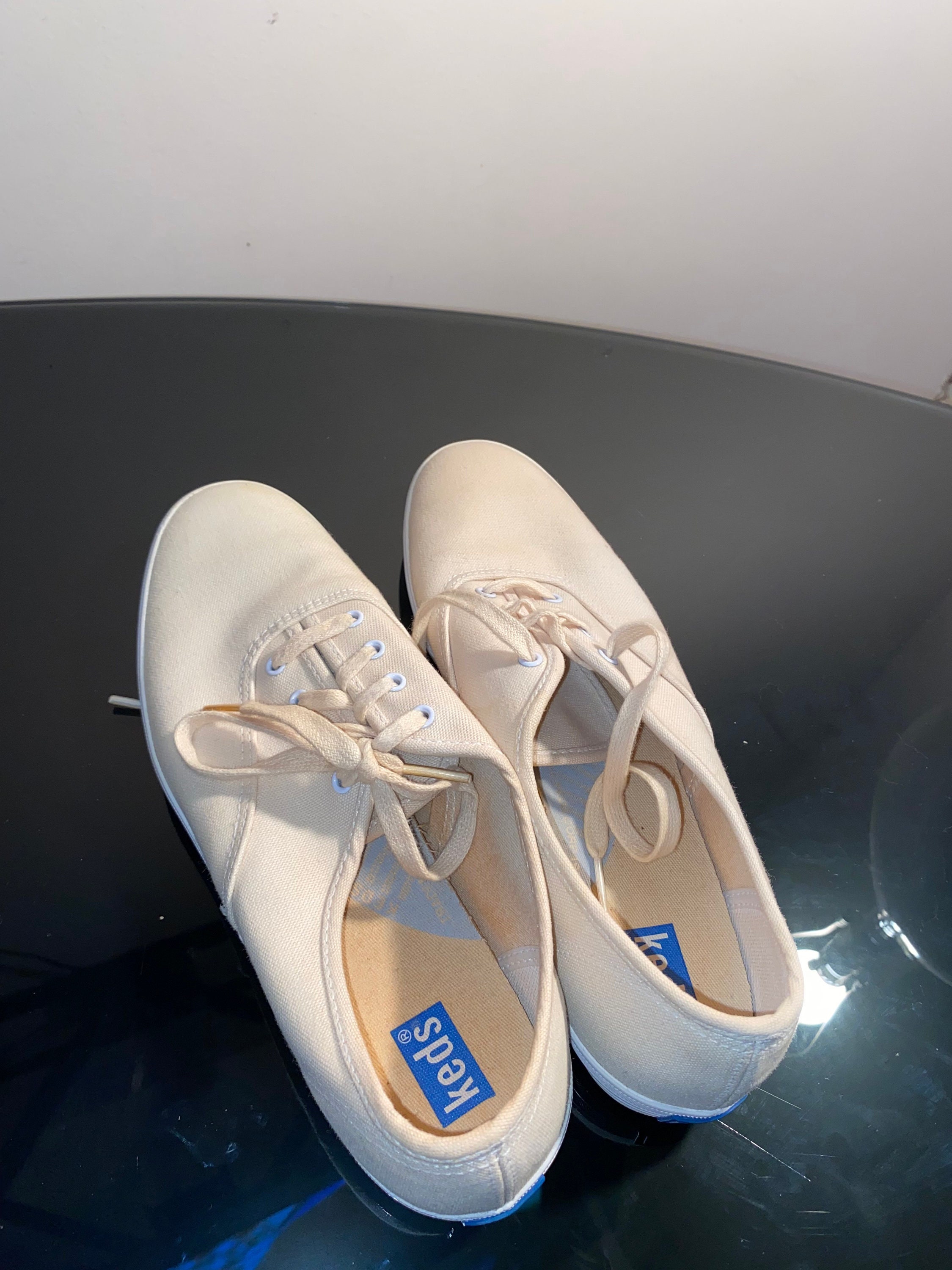 keds off white