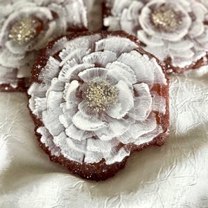 A set of four resin coasters, epoxy coaster, Housewarming Gift, Unique 3D flowers coasters, epoxy coaster with different colors