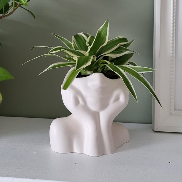 Vase buste - vase visage - buste femme - vase décoratif - vase mi-visage femme - vase blanc - vase jesmonite blanc - vase buste femme blanc