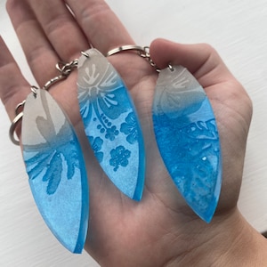 Resin Ocean surfboard keyring