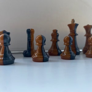 16 piece Resin chess set