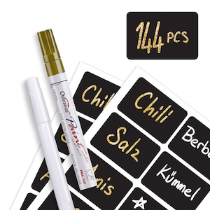 Könnte beinhalten: Ein Satz mit 144 schwarzen und weißen Etiketten mit goldenen Glitzerbuchstaben. Die Etiketten dienen zur Organisation von Gewürzen und beinhalten Wörter wie "Chili", "Salz" und "Kümmel". Zwei goldene Stiftmarker sind im Lieferumfang enthalten.