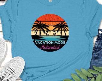 Camiseta con el modo vacaciones activado, con ambiente playero de verano