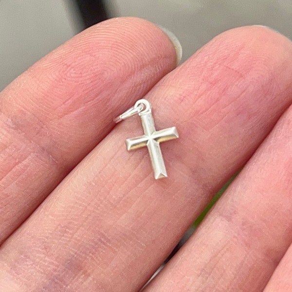 Dainty cross silver, Sterling Silver Cross charm, Silver Cross Charm Pendant, 925 Silver small Cross Charm, Tiny Cross Pendant, Gift for Her