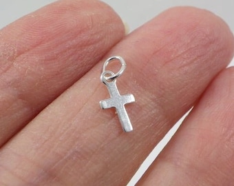 Zierliches Kreuz Silber, Sterling Silber Kreuz Anhänger, Silber Kreuz Charm Anhänger, 925 Silber kleiner Kreuz Charm, winziger Kreuz Anhänger, Geschenk für Sie