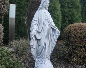 Figura de la Virgen María escultura realizada en piedra reconstituida