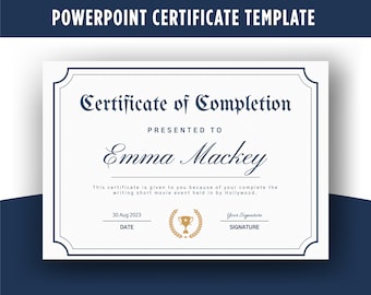 Op de afbeelding: Een wit certificaat van voltooiing met een blauwe rand. Het certificaat wordt uitgereikt aan Emma Mackey voor het voltooien van een evenement voor het schrijven van korte films dat in Hollywood werd gehouden. De datum is 30 augustus 2023.