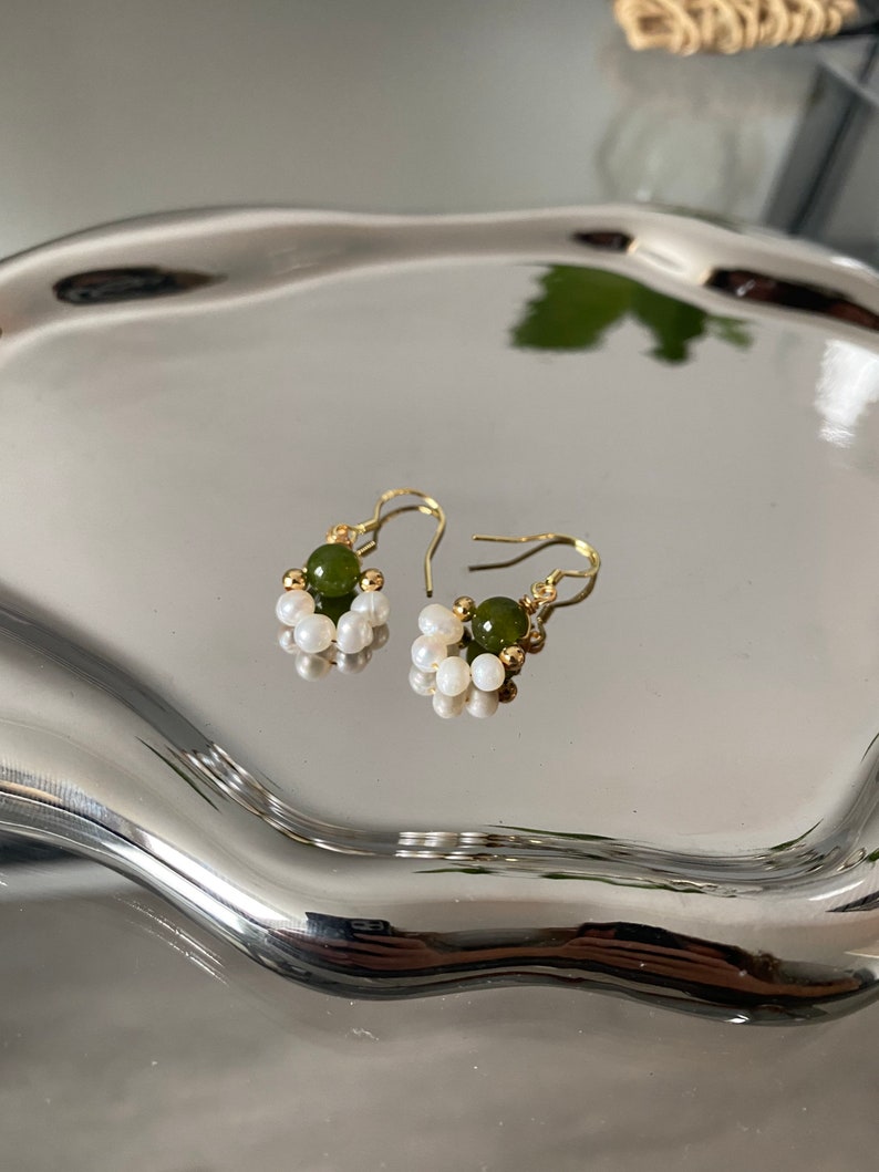 14k gold plated pearls earring with green crystal