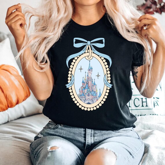 Disney Castle shirt, Princess Shirt, Magic kingdom castle shirt, Family matching castle shirts,  Women's Castle tee, Disney Princesses,QS768