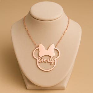 Collar personalizado con nombre de Minnie Mouse en oro de 18 quilates: joyería Disney personalizada para mujeres y niñas. imagen 4