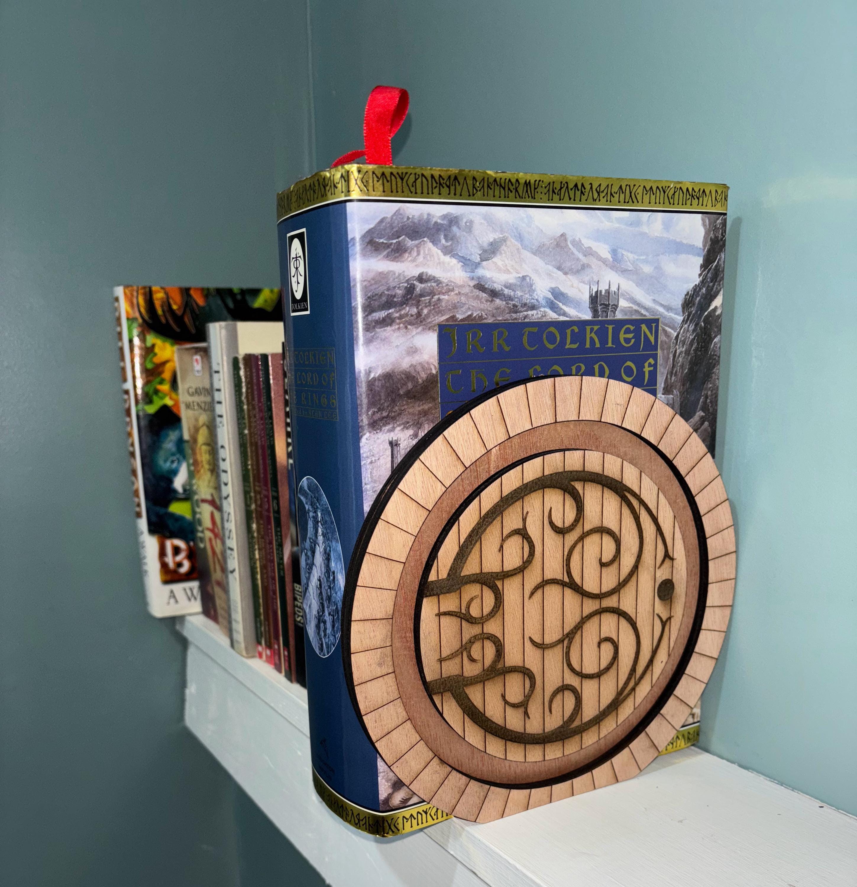 Frodo Mouse Wall Decoration Miniature Mini Mouse Hole Lord of the Rings Hobbit Door ...