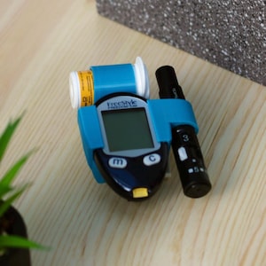 FreeStyle Freedom Lite-etui - glucosemeter reisorganizer met AirTag-houder | Compacte verzorgingsset voor diabetes type 1