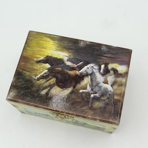 Vintage little girl&#39;s jewelry box - horse theme, musical, ponies, black horse, 1980s or 1990s, 80s, music box, child&#39;s