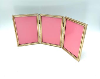 Vtg 70s Tri-fold Picture Frame Photo Holder 5x7 Gold Tone Metal Brass ...