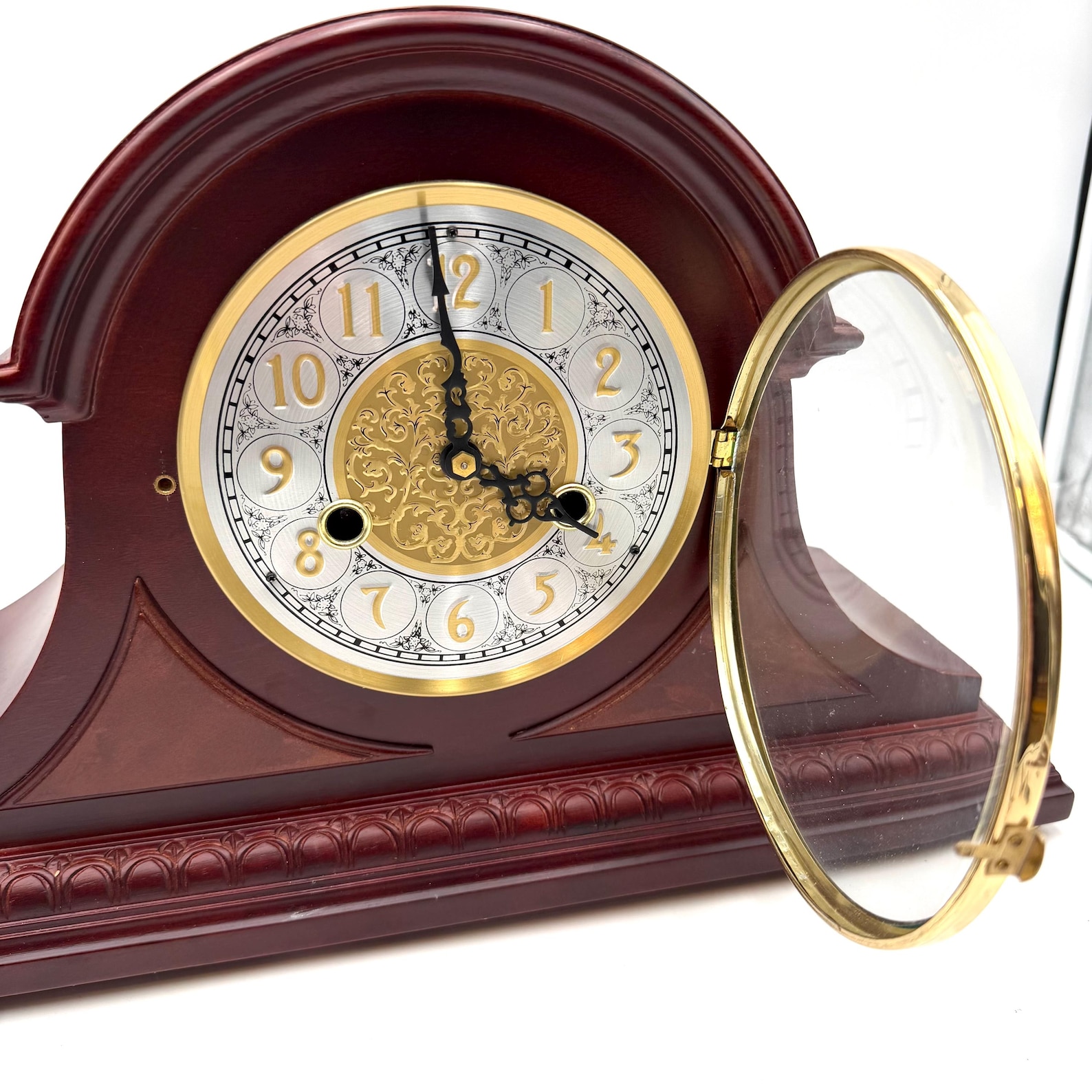 Wind Clock Chiming Vintage Wooden Mantle Clock - Wind-up, Winding, Mechanical ...